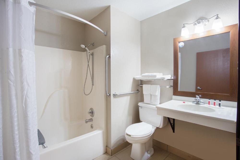 Queen Room - Disability Access/Non-Smoking interior